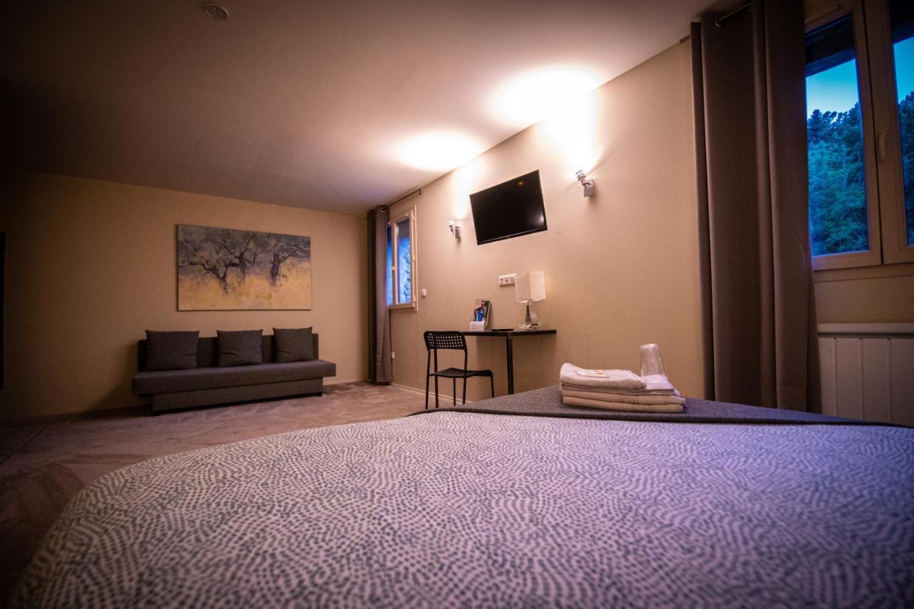 L'Oustaou Bed & Breakfast ชาโตว์-อาร์นูซ์-แซงต์-โอบอง ภายนอก รูปภาพ